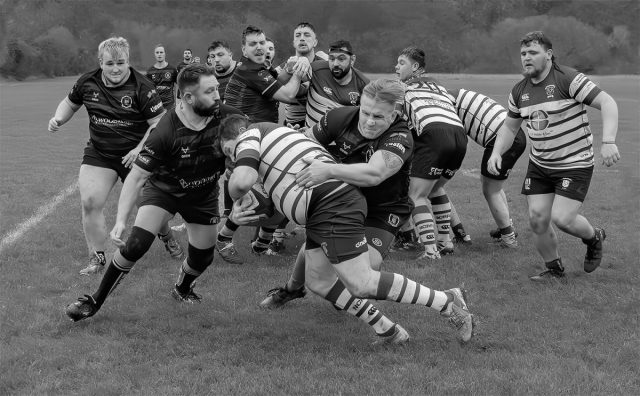 COMP 1 Mono PDI 18 He’s Aiming For The Line by Derek Martin