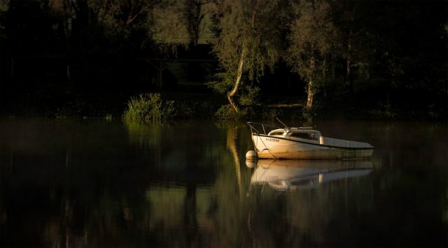 COMP 4 COLOUR PRINT 18 First Light On The Lake by Martin Bamford