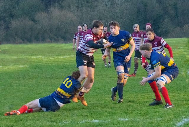 COMP 5 COLOUR PDI 18 Confrontation by Derek Martin